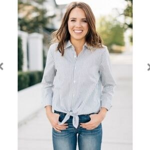 NWT Button down‎ striped top with tie